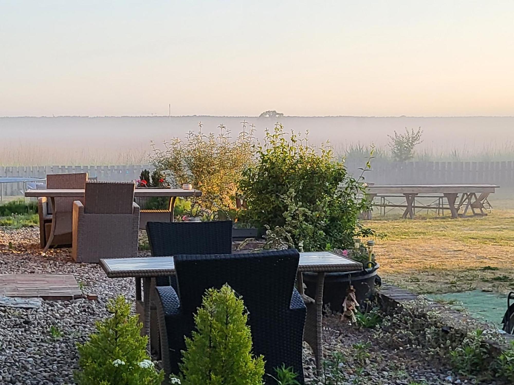 Dom Goscinny Ptaszarnia - Natura-Free Parking Świnoujście Buitenkant foto